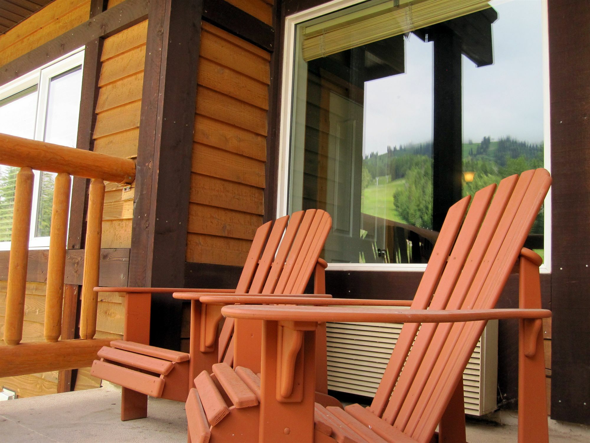 Cornerstone Lodge By Park Vacation Management Fernie Zewnętrze zdjęcie